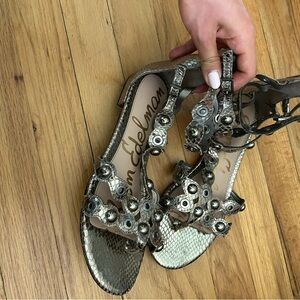 Sam Edelman Silver Gladiator Sandals Size 7
